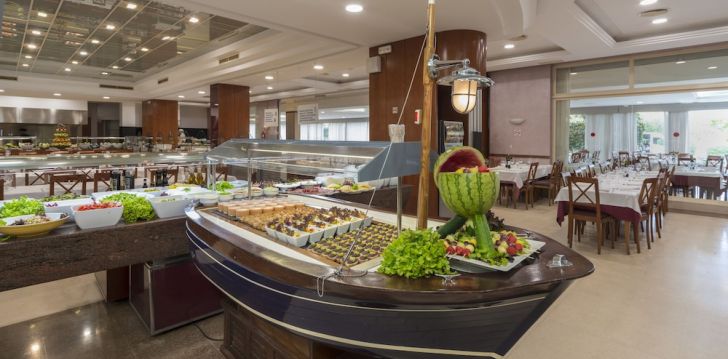 Baudiet atvaļinājumu 4* 4R GRAN REGINA viesnīcā Salou, Spānijas Kostadoradā! 30