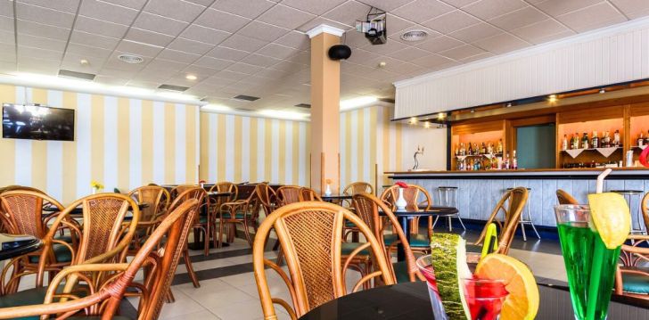 Laiska atpūta 3* BELLEVUE AQUARIUS viesnīcā Lanzarotē, Kanāriju salās! 12