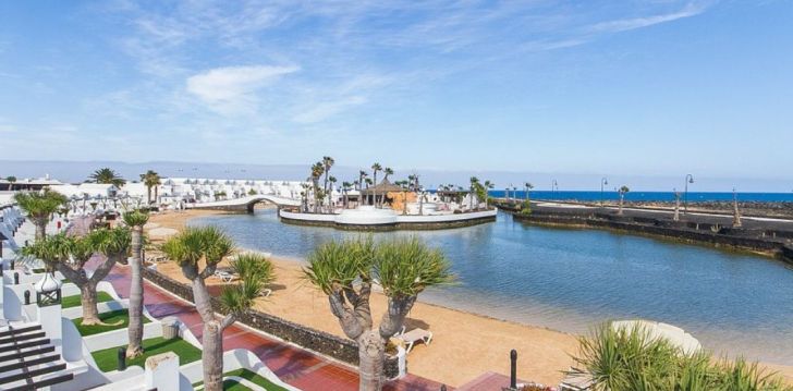 Baudiet atvaļinājumu 4* SANDS BEACH RESORT pie jūras Lanzarotē, Kanāriju salās! 3