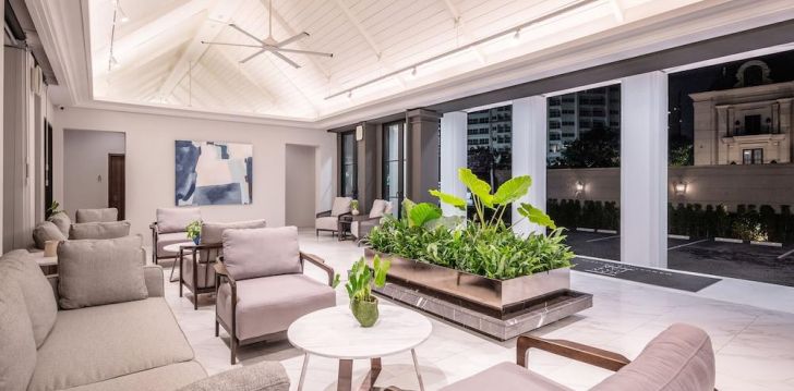 Izbaudiet modernu un ērtu atpūtu 4* MANHATTAN PATTAYA HOTEL Pataijā, Taizemē! 4