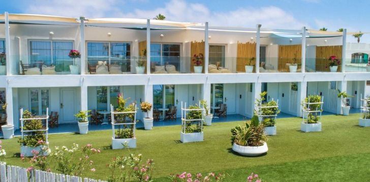 Lieliska atpūta pāriem modernajā un gaumīgajā 3* BLUE HARBOUR BOUTIQUE Aijanapā! 1