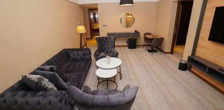 5* THE GRAND LUX HOTEL Kataras galvaspilsētā Dohā! 17