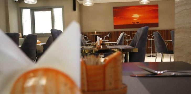 Izdevīga atpūta 3* AL ASEEL HOTEL Kataras galvaspilsētā Dohā! 7