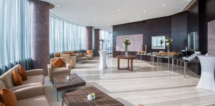Atpūta 5* CROWNE PLAZA DOHA viesnīca Dohā, Kataras galvaspilsētā! 12