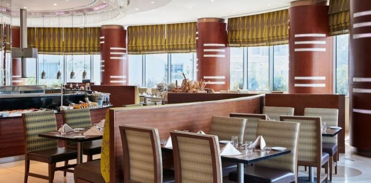 Atpūta 5* CROWNE PLAZA DOHA viesnīca Dohā, Kataras galvaspilsētā! 24