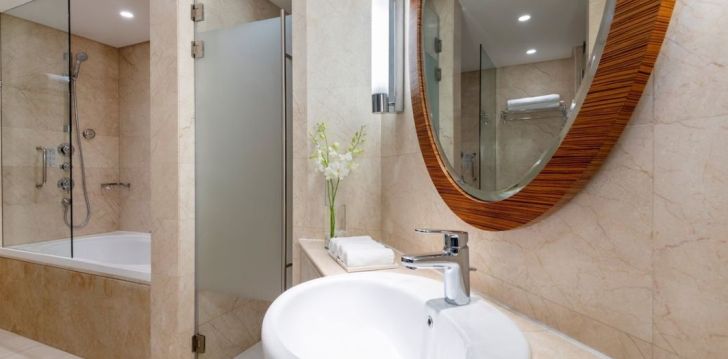 Atpūta 5* CROWNE PLAZA DOHA viesnīca Dohā, Kataras galvaspilsētā! 49