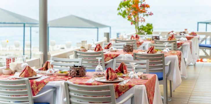 Izbaudiet laisku atpūtu 5* QUEENS PARK LE JARDIN RESORT Kemerā, Turcijā! 24