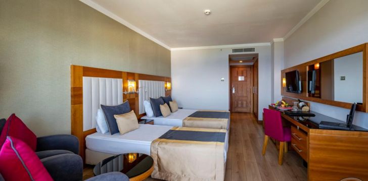 Lutinoša atpūta Turcijas piekrastē, 5* viesnīcā SUNLAND RESORT HOTEL Kemerā! 5