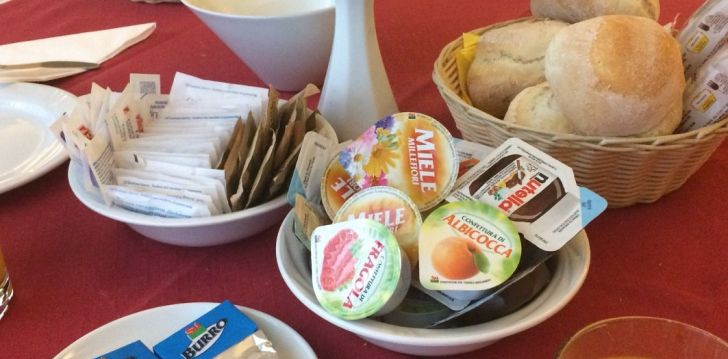 ENGADINA 3* - izdevīga un ērta atpūta Komo pilsētā, 100 metrus no Komo ezera! 16