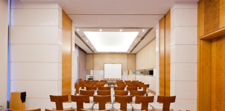 RAMBLER OASIS 3* - izdevīga un ērta nakšņošana Honkongā! 28
