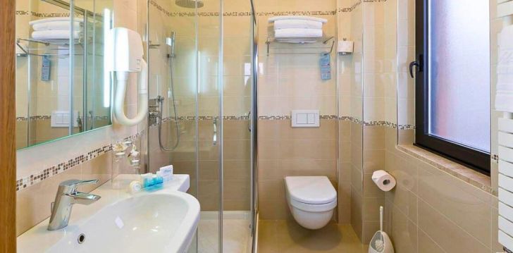 HOTEL MAJA 4* - atpūta pie pašas jūras Peskārā, Itālijā! 12