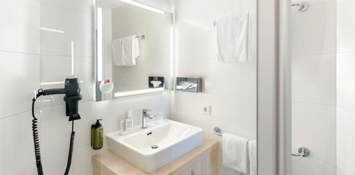 FOUR POINTS FLEX BY SHERATON 3* - brauciet uz Zalcburgu Austrijā! 30