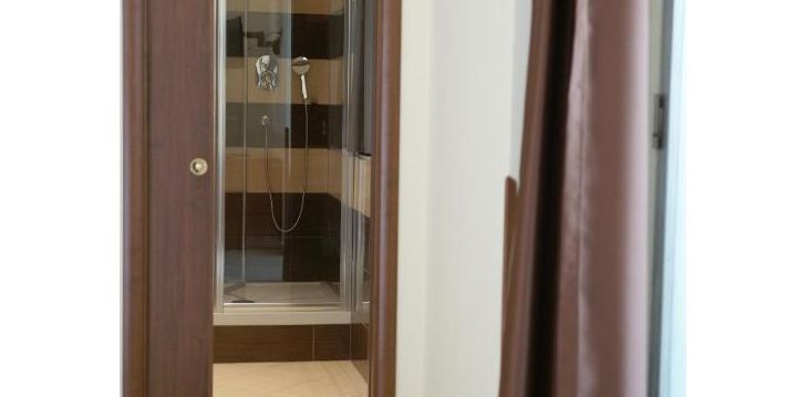 3* HOTEL SOFIA - autentiska un izdevīga atpūta pilsētas sirdī Katānijā, Sicīlijā! 7