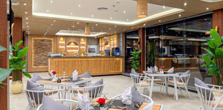 REWAYA MAJESTIC RESORT 5* - atpūta ar akvaparku pie jūras Hurgadā, Ēģiptē! 12