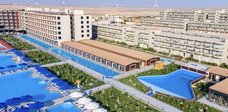 REWAYA MAJESTIC RESORT 5* - atpūta ar akvaparku pie jūras Hurgadā, Ēģiptē! 1