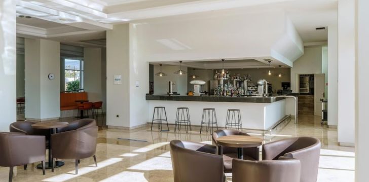 Moderna atpūtas paradīze Tenerifes ALUA ATLANTICO GOLF RESORT 4* viesnīcā 26