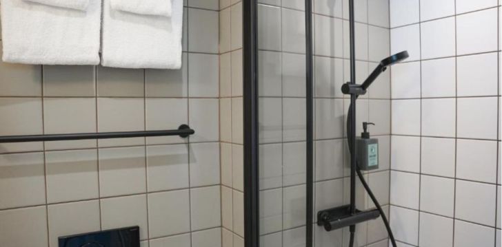 Moderna atpūta pilsētas ceļotājiem 4* viesnīcā Comfort Hotel Panorama 22
