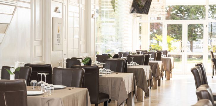 Atklājiet Albāniju 3* viesnīcā PRINCE HOTEL GOLEM! 12