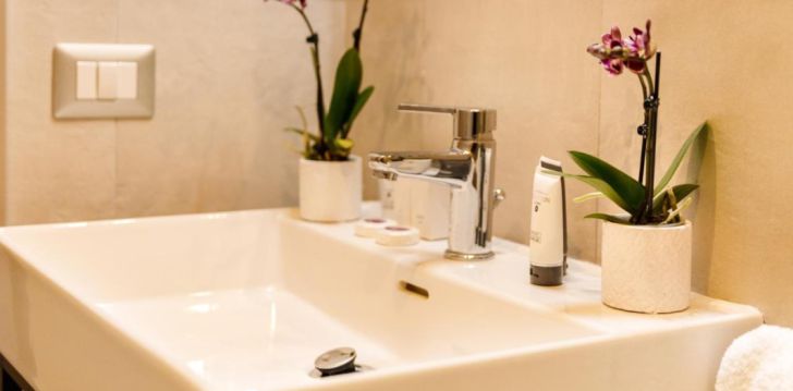 Aizraujošā Roma, atpūta 3* viesnīcā THE CROSS HOTEL! 24