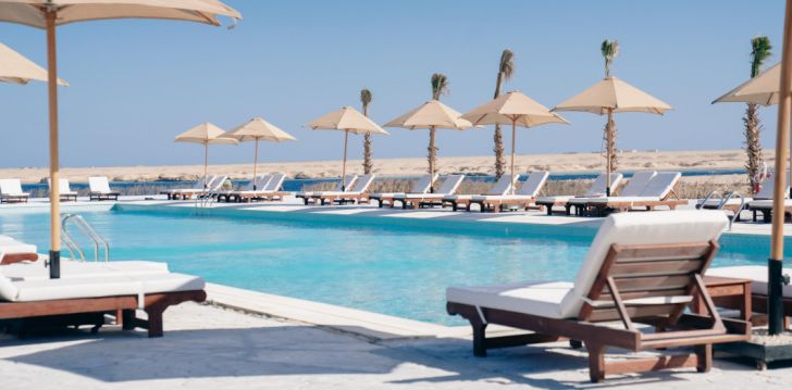 Izbaudiet sauli un jūru — atpūtieties tikai pieaugušajiem paredzētajā 5* viesnīcā SENTIDO NAGA BAY Ēģiptē! 1