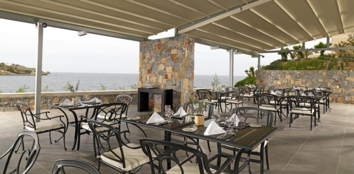 Brīvdienas jūras ieskautajā Krētā, 5-zvaigžņu viesnīcā OUT OF THE BLUE RESORT! 28