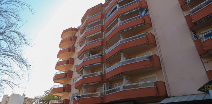 Vienkārša un izdevīga atpūta Kostadoradas piekrastē 3* CALIFORNIA APARTHOTEL! 2