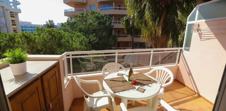 Vienkārša un izdevīga atpūta Kostadoradas piekrastē 3* CALIFORNIA APARTHOTEL! 11