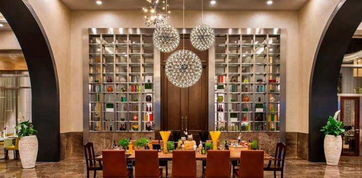Tiem, kas alkst absolūtas greznības – VIP klases 5* REGNUM CARYA 19
