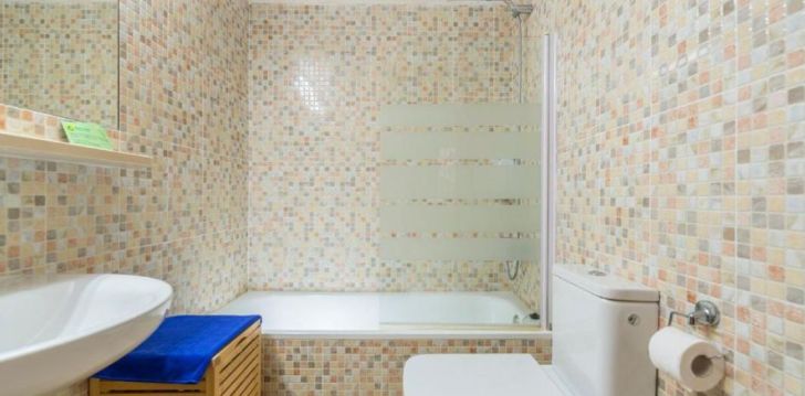 Ģimenes atpūta Kosta Bravā 3* viesnīcā ELS LLORERS APARTAMENTOS! 9