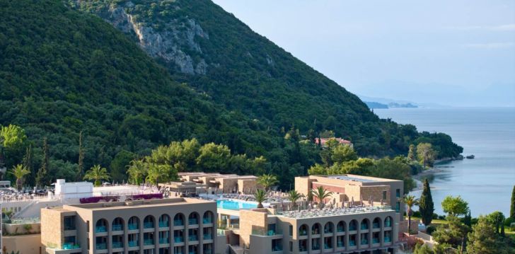Izbaudiet Korfu salu tuvplānā — atpūtieties 5* viesnīcā MARBELLA CORFU! 3