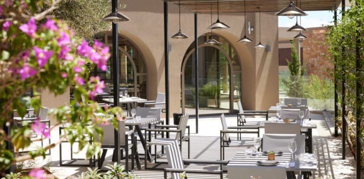 Izbaudiet Korfu salu tuvplānā — atpūtieties 5* viesnīcā MARBELLA CORFU! 10