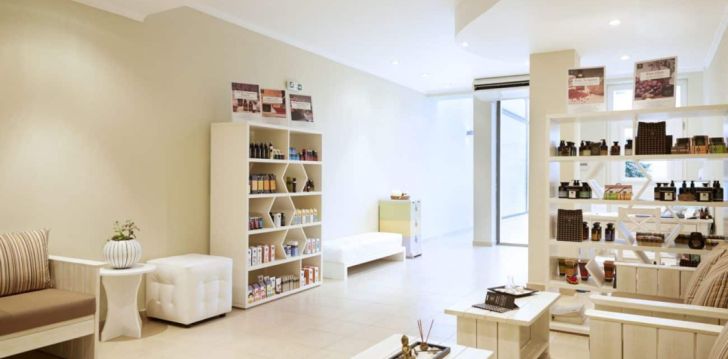 Izbaudiet Korfu salu tuvplānā — atpūtieties 5* viesnīcā MARBELLA CORFU! 28