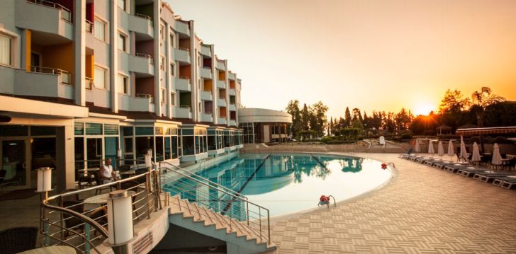 Saulainas un jūras piepildītas brīvdienas Turcijā, 5-zvaigžņu viesnīcā ROX RESORT HOTEL! 28