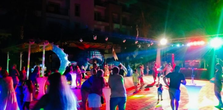 Saulainas un jūras piepildītas brīvdienas Turcijā, 5-zvaigžņu viesnīcā ROX RESORT HOTEL! 54