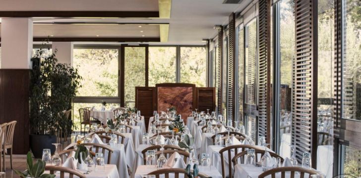 Saulainas brīvdienas Korfu salā, 5* KONTOKALI BAY RESORT & SPA viesnīcā! 9