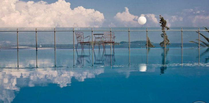 Saulainas brīvdienas Korfu salā, 5* KONTOKALI BAY RESORT & SPA viesnīcā! 19