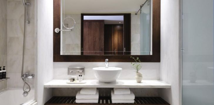 Saulainas brīvdienas Korfu salā, 5* KONTOKALI BAY RESORT & SPA viesnīcā! 61