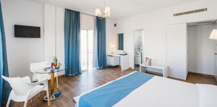Izbaudi siltu un mierīgu atvaļinājumu Kiprā, 3* viesnīcā MIKES KANARIUM CITY HOTEL! 9