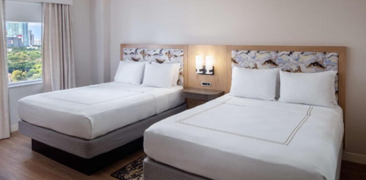 Dodieties aizraujošā piedzīvojumā uz Maiami un izbaudiet atpūtu 2* viesnīcā HAMPTON INN SUITES MIAMI DOWNTOWN! 9