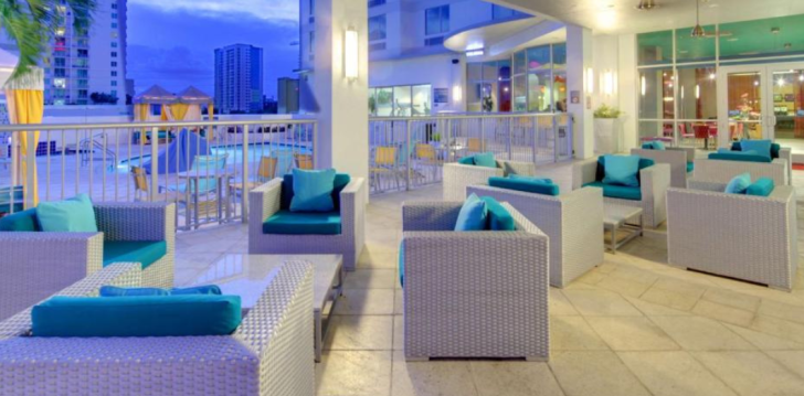 Dodieties aizraujošā piedzīvojumā uz Maiami un izbaudiet atpūtu 2* viesnīcā HAMPTON INN SUITES MIAMI DOWNTOWN! 17