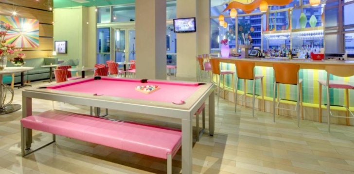 Dodieties aizraujošā piedzīvojumā uz Maiami un izbaudiet atpūtu 2* viesnīcā HAMPTON INN SUITES MIAMI DOWNTOWN! 25