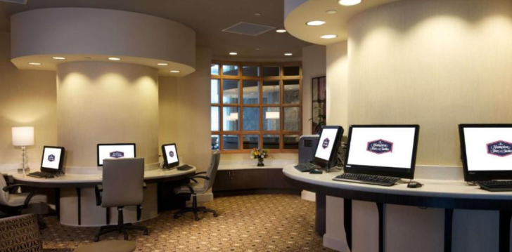 Dodieties aizraujošā piedzīvojumā uz Maiami un izbaudiet atpūtu 2* viesnīcā HAMPTON INN SUITES MIAMI DOWNTOWN! 26