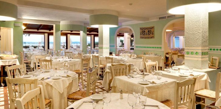 Atpūtieties Sardīnijas salas ziemeļos 4* GRAND HOTEL SMERALDO BEACH viesnīcā! 17