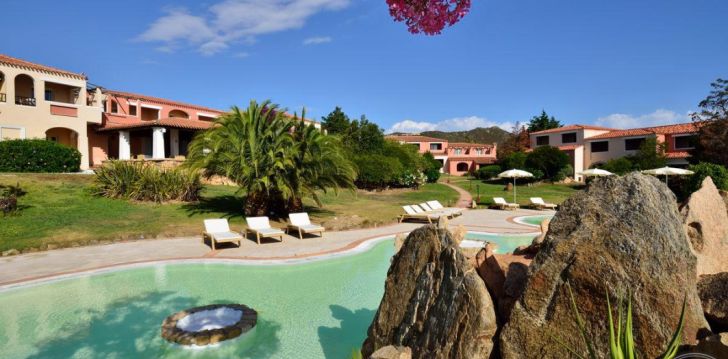Saulaina atpūta Sardīnijā, netālu no Olbijas, 4* VOI COLONNA VILLAGE viesnīcā! 24