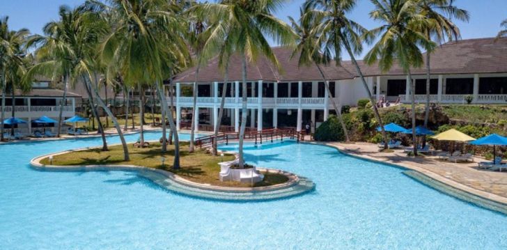 Atpūta Kenijā, okeāna krastā esošajā 4* viesnīcā PRIDEINN FLAMINGO BEACH RESORT & SPA! 1