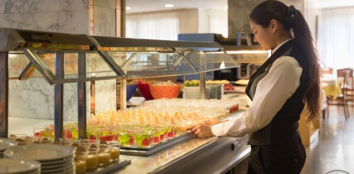Ceļojums uz Spāniju – 4* viesnīcā H TOP ROYAL STAR LLORET! 14