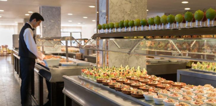 Ceļojums uz Spāniju – 4* viesnīcā H TOP ROYAL STAR LLORET! 20