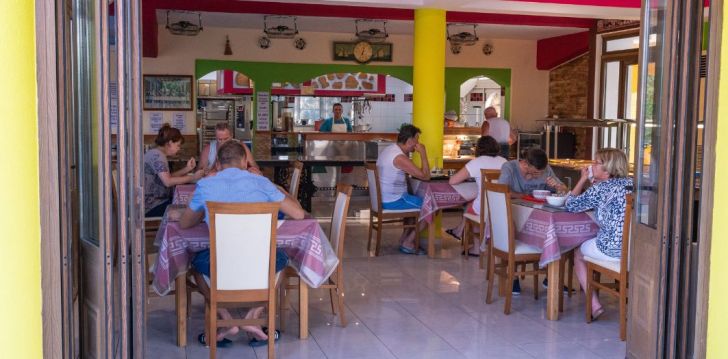 GRECIAN FANTASIA RESORT 2* - ekonomiska un izdevīga atpūtu netālu no pludmales Rodas salā, Grieķijā! 6