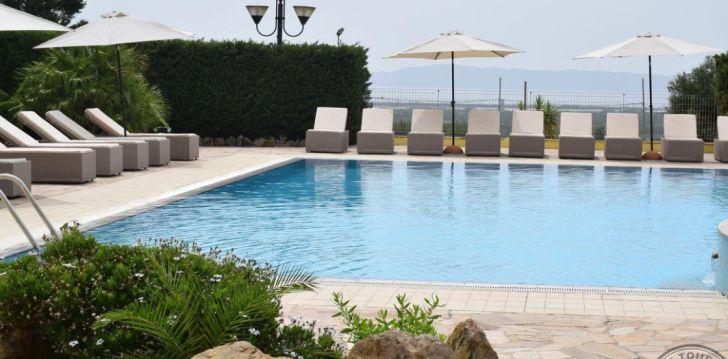 Brīvdienas visai ģimenei Sardīnijas dienvidos 4* viesnīcā LU' HOTEL PORTO PINO! 2