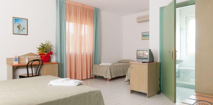 Brīvdienas visai ģimenei Sardīnijas dienvidos 4* viesnīcā LU' HOTEL PORTO PINO! 24